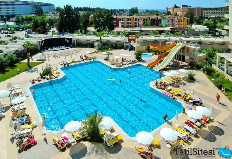 Hedef Rose Garden Hotel